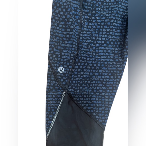 Lululemon size - Picture 3 of 8